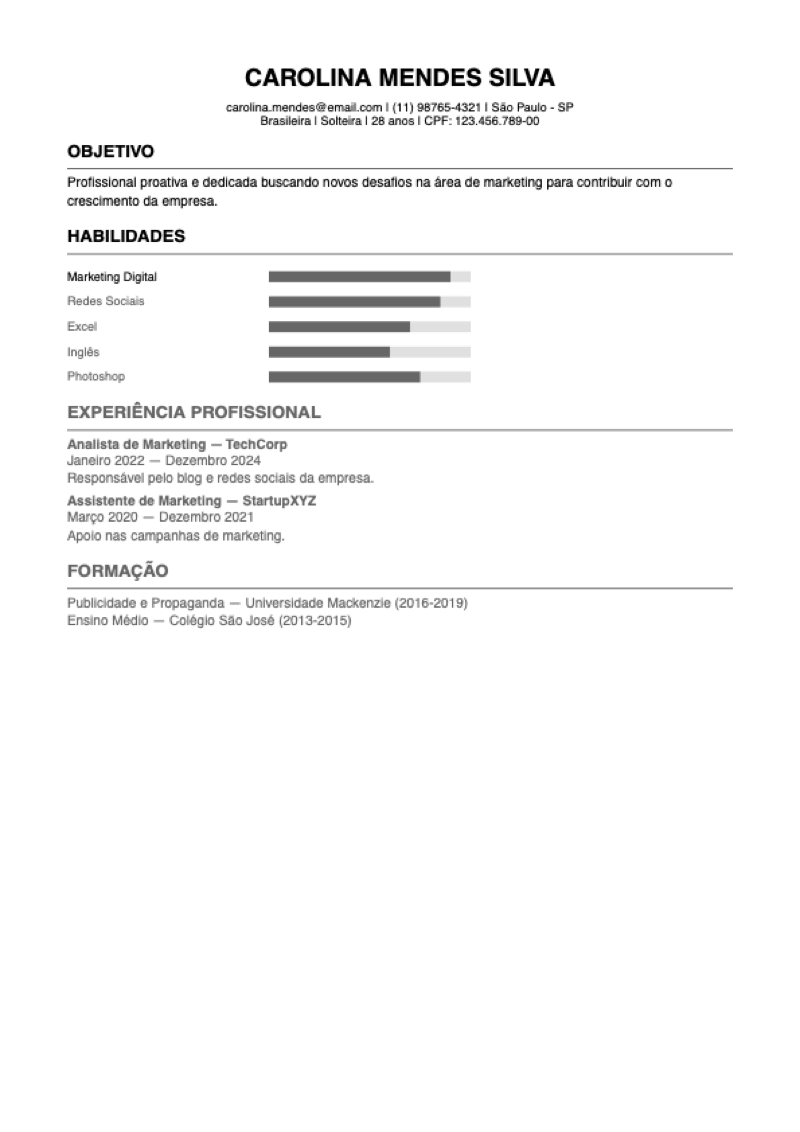 Currículo de marketing antes da otimização — com barras de habilidade, objetivo genérico e sem métricas